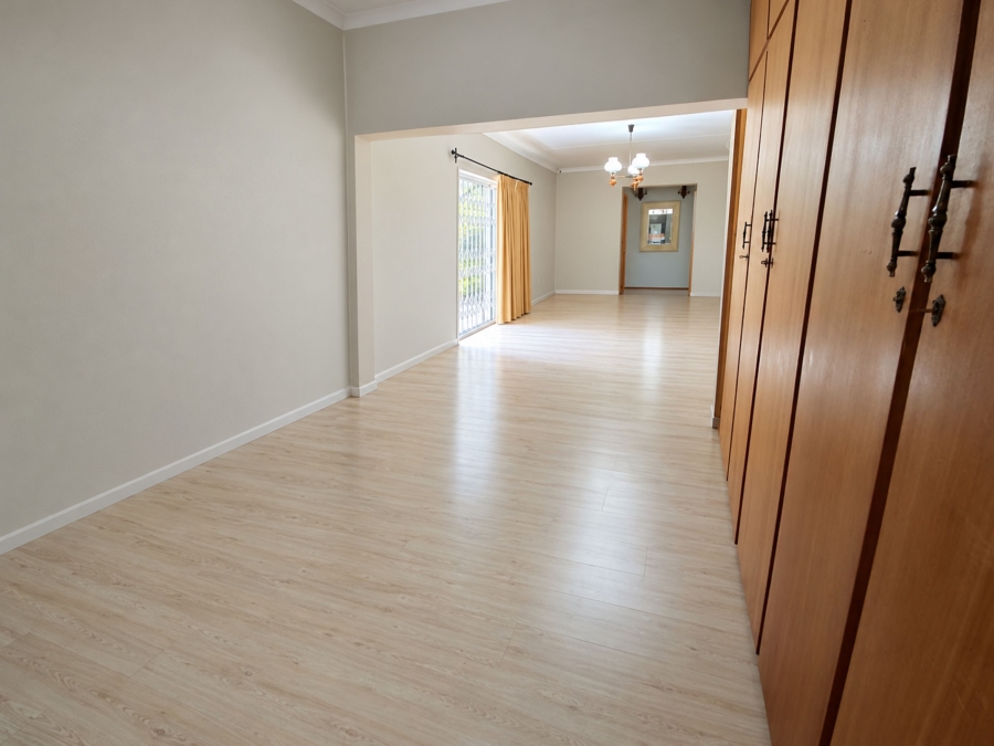 5 Bedroom Property for Sale in Doringkruin North West